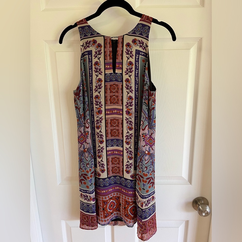 Lavender Brown Sonna Keyhole Detail 100% Silk Dress, Size S